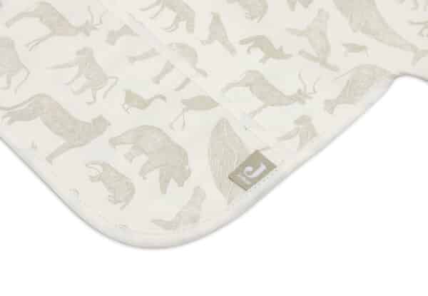 029-869-67043 Jollein Slab Waterproof met Mouw Animals Olive Green 8717329377042