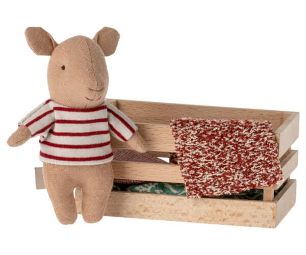 16-3988-00 Maileg Pig in Box Baby Girl 5707304128847 (1)