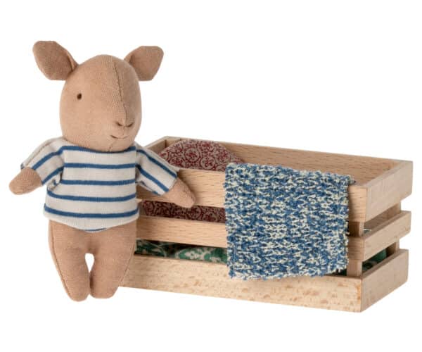 16-3988-01 Maileg Pig in Box Baby Boy 5707304130451 (1)