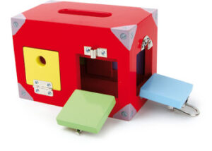 Small Foot Activity Toy Doos met Sloten + 3jr