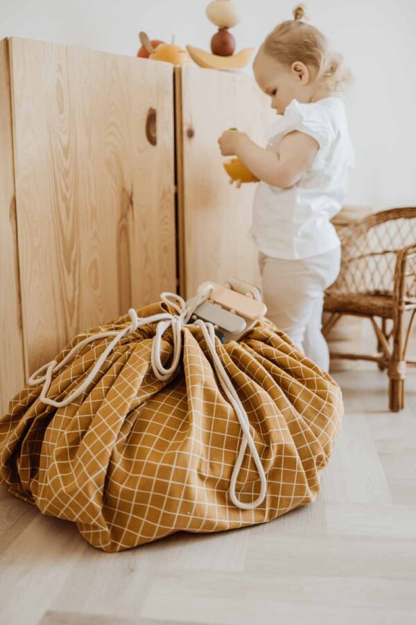Play and Go Speelkleed en Opbergzak Organic - Grid Mustard