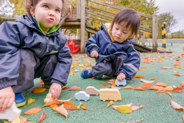 Yellow Door Sensory Play Stenen - Little Lands Voertuigen + 2jr