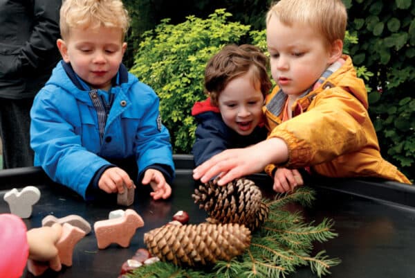 Yellow Door Sensory Play Stenen - Little Lands Bosdieren + 2jr