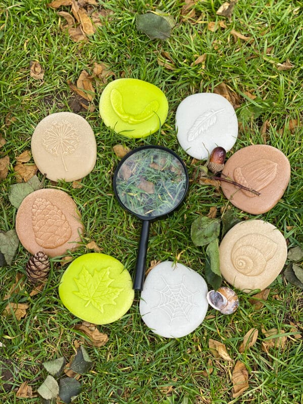 5060213763241 Yellow Door Sensory Play Stenen Let's Investigate - Natuur +2jr - (11)