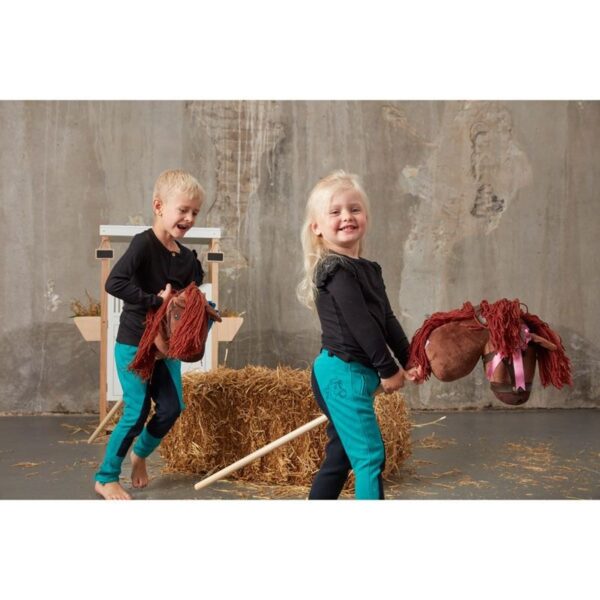 By Astrup Stokpaard - Bruin