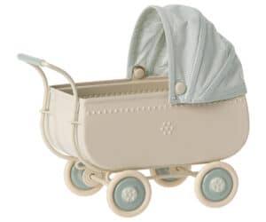 Maileg Poppenhuis Poppenwagen Micro - Blauw