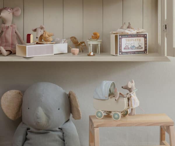 Maileg Poppenhuis Thermosfles met Bekers - Roze