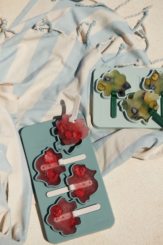 5715335228924 Liewood IJsvormen set Manfred - Dino Peppermint Mix - Manfred ice pop (Dino)_LW17480_1345_Peppermint mix (2)