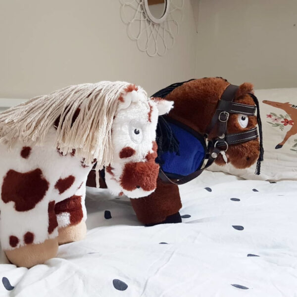 Crafty Pony Paarden Knuffel Bruin Bont (48 cm) incl. instructieboekje