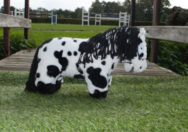 Crafty Pony Paarden Knuffel Zwart Bont (48 cm) incl. instructieboekje