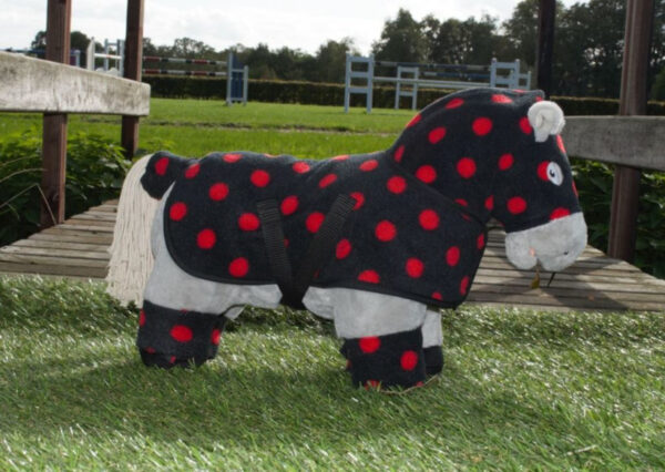 Crafty Ponies Knuffeldeken Set Zwart Rode Stip incl. instructieboekje