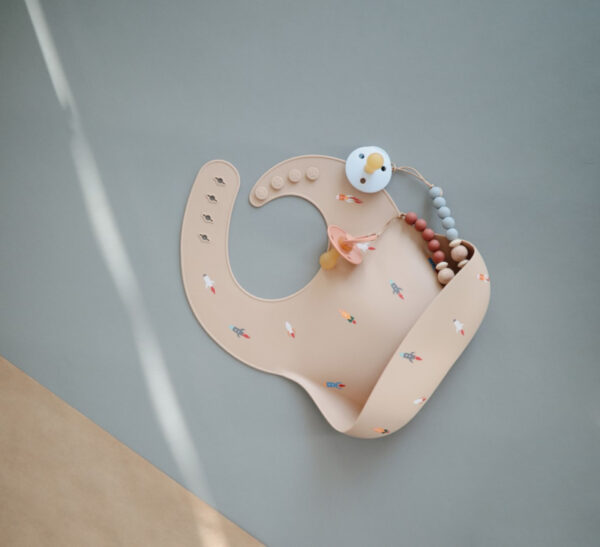 Mushie Siliconen Bib Slabbetje - Rocket
