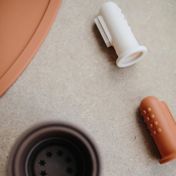 Mushie Baby Tandenborstel - Shifting Sand + Blush (set van 2)