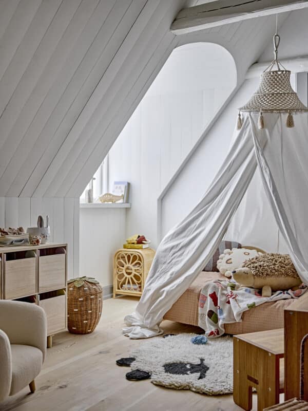 82064743 Bloomingville Kastje Anuke Rotan 5711173344482 (1)
