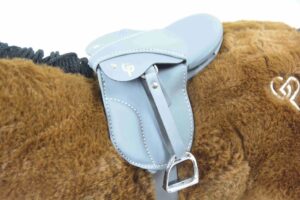 Crafty Ponies Advanced Zadel Licht Grijs (1)