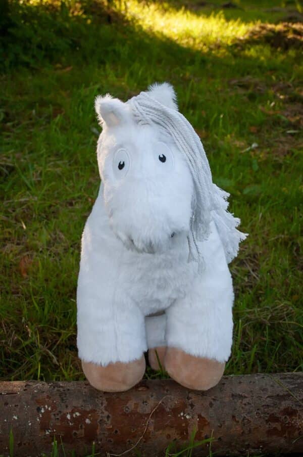 Crafty Pony Veulen Knuffel Wit incl. instructieboekje 3