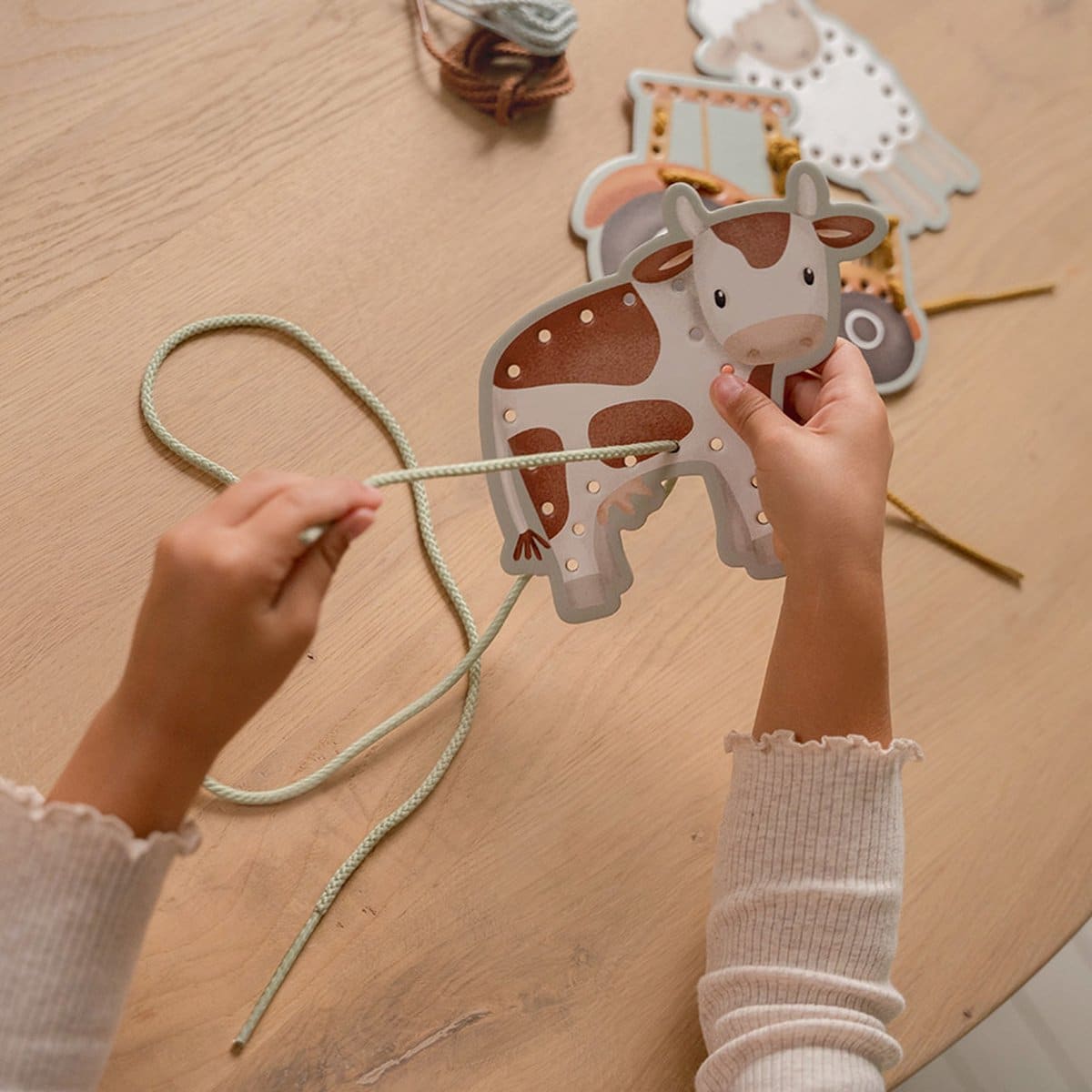 Little Dutch Rijgkaarten Little Farm 8714274125605 (4)