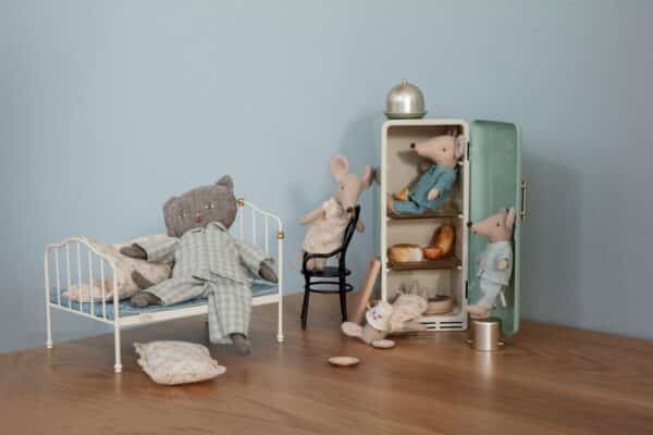 Maileg Poppenhuis Stofzuiger Mouse - Afbeelding 6