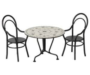 Maileg Poppenhuis Eettafel met 2 Stoelen Zwart 5707304144328