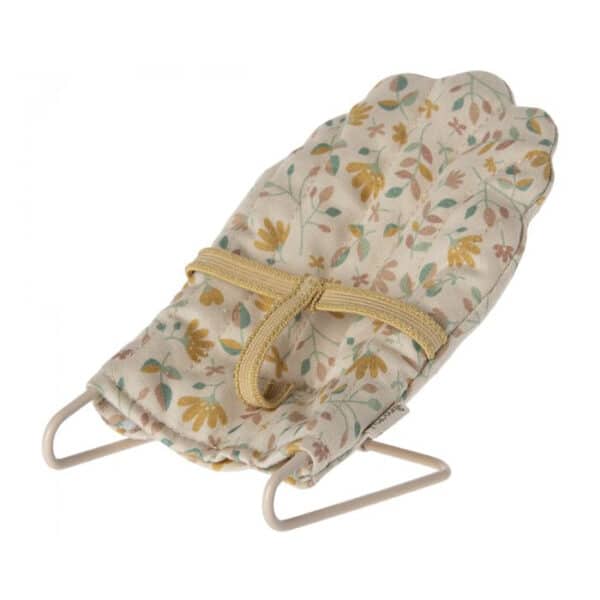 Maileg Poppenhuis Wipstoel Babysitter Micro 5707304134084 (1)