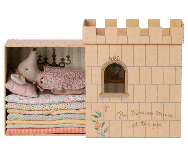 Maileg Princess and the Pea Mouse - Big Sister Mouse 17-3200-01 - (4)