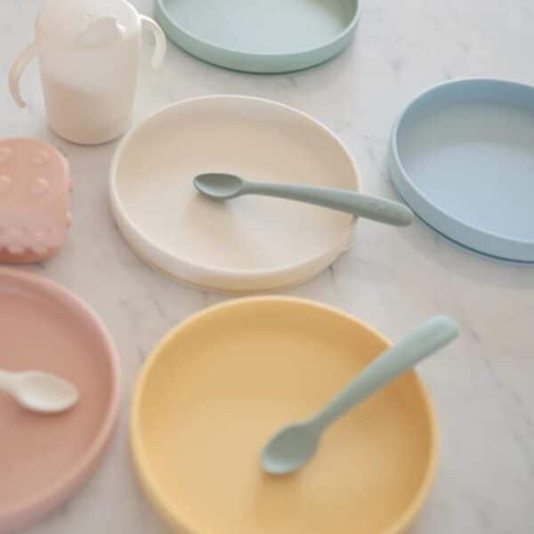 Mushie Bord Classic Siliconen Daffodil 0810052467498