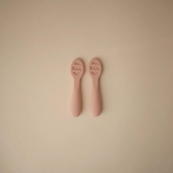 Mushie First Feeding Baby Spoon Blush 840355801125-1