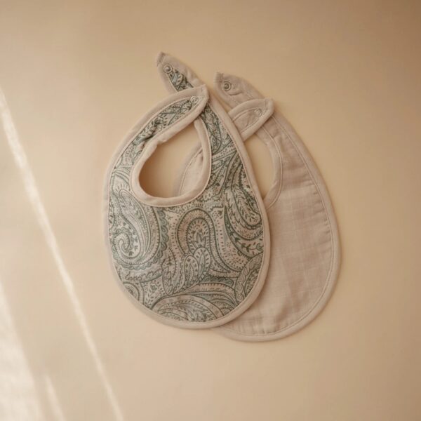 Mushie Slabbetje Muslin Bib (set van 2) - Green Paisley Fog 0810052469614 (2)