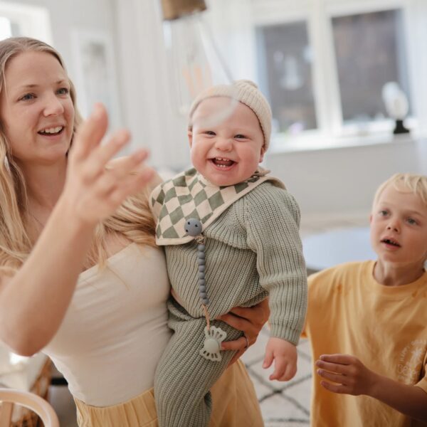 Mushie Slabbetje Muslin Bib (set van 2) - Olive Check Natural Check 0810052469621 (3)