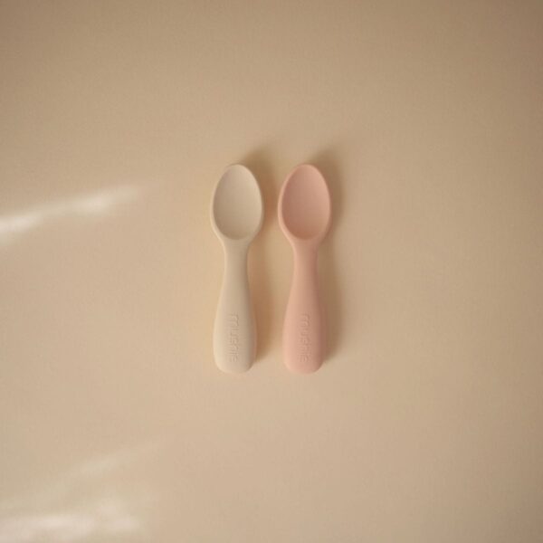 Mushie Starter Set Baby Lepels (set van 2) Blush 0840355800265 (3)