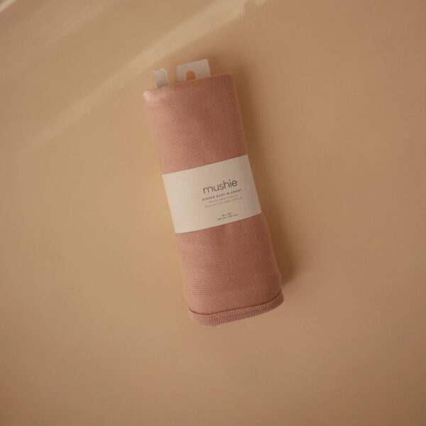 Mushie Wiegdeken Ribbed Baby Blanket - Blush 810052469386 - 7070503 - (2)