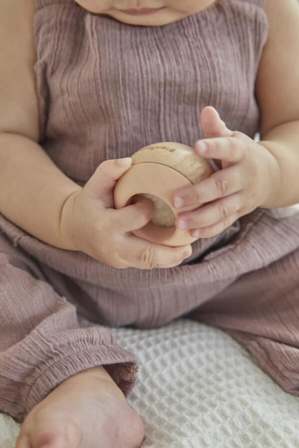 Plantoys Sensory Tumbling Tuimelaar - Modern Rustic 5285 - Grasonderjevoeten.nl (8)