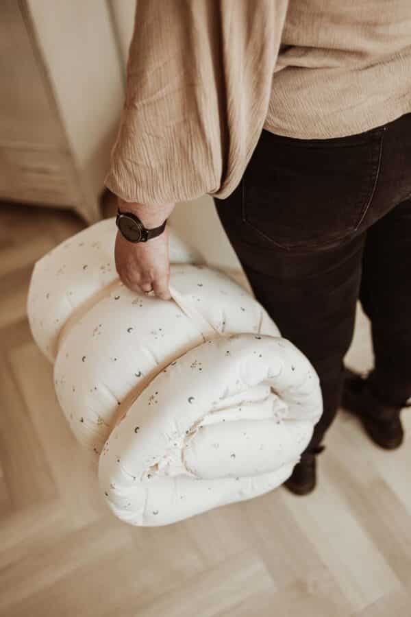 Play and Go Bloom Baby Speelkleed Organic Moon 4895250600973 bij Grasonderjevoeten (11)