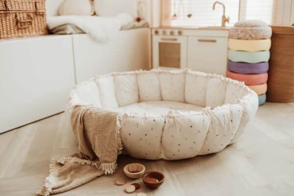 Play and Go Bloom Baby Speelkleed Organic Moon 4895250600973 bij Grasonderjevoeten (8)