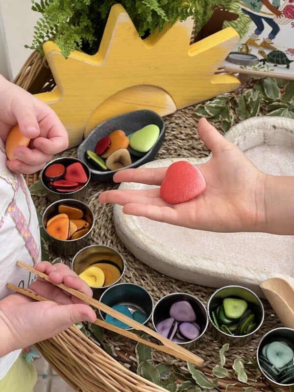 YD1188 Yellow Door Sensory Play Stenen - Kindness Hearts 5060213763074 (3)