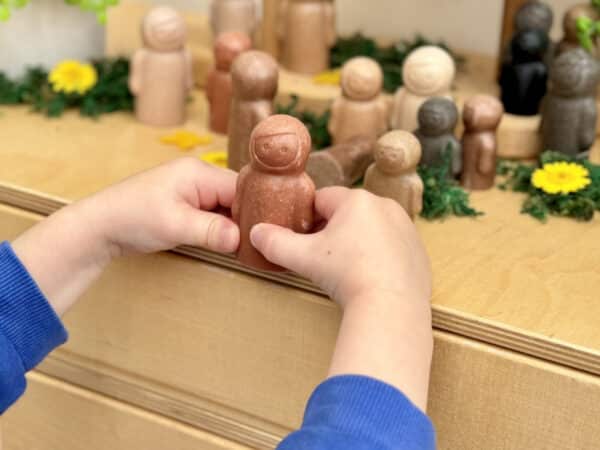 Yellow Door Little People Like Me Families 5060213763708 - YD1233 (8)