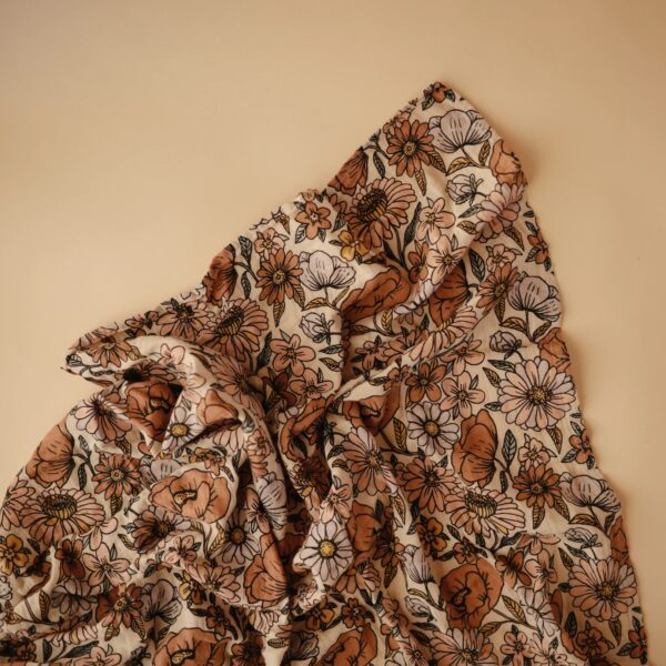 mushie swaddle hydrofiele doek xl retro flowers 2
