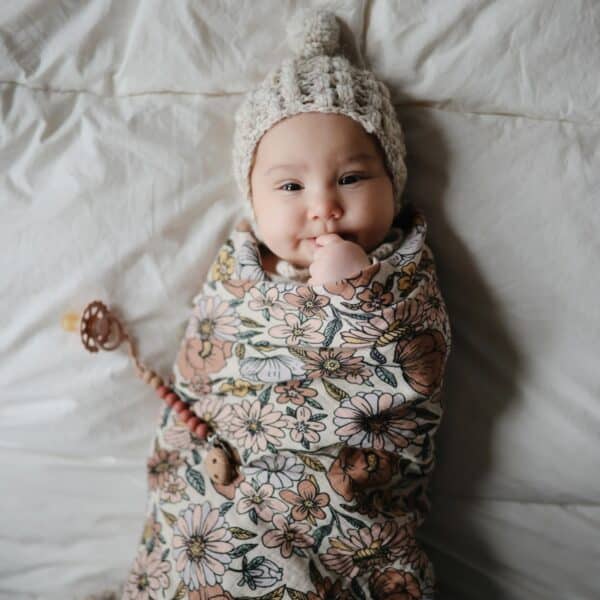 mushie swaddle hydrofiele doek xl retro flowers 3