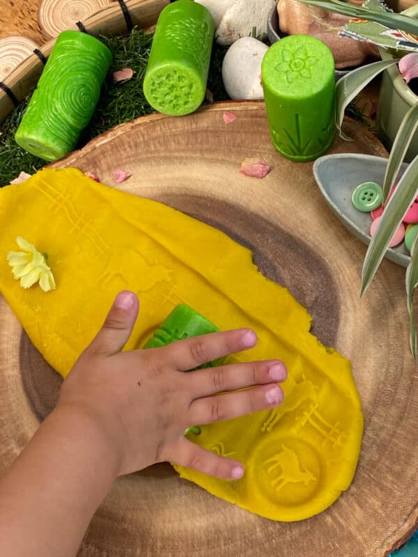 yellow door kleirollers seizoenen voorjaar montessori kinderopvang speelgoed grasonderjevoeten.nl (1)